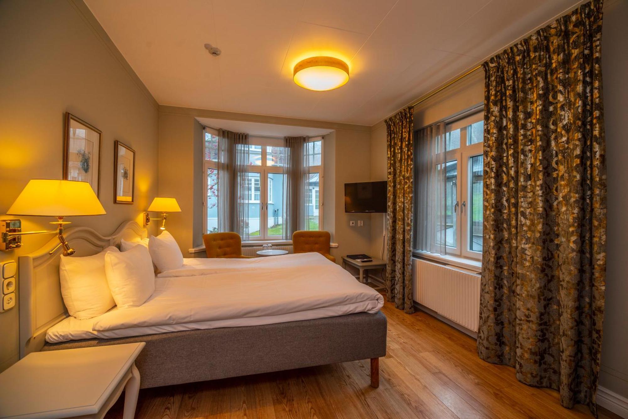 Hotel Rusthallargarden Arild Bagian luar foto