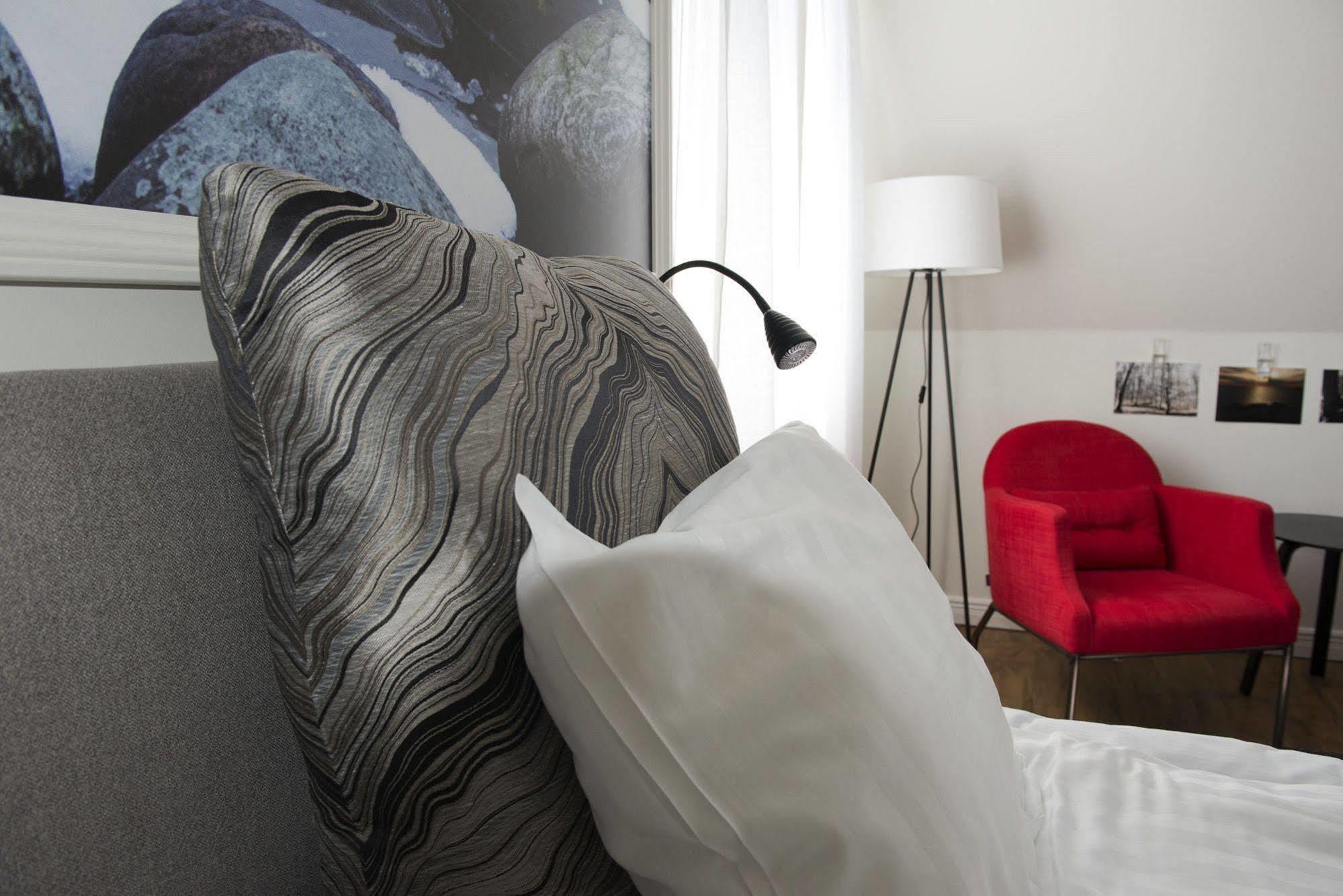 Hotel Rusthallargarden Arild Bagian luar foto